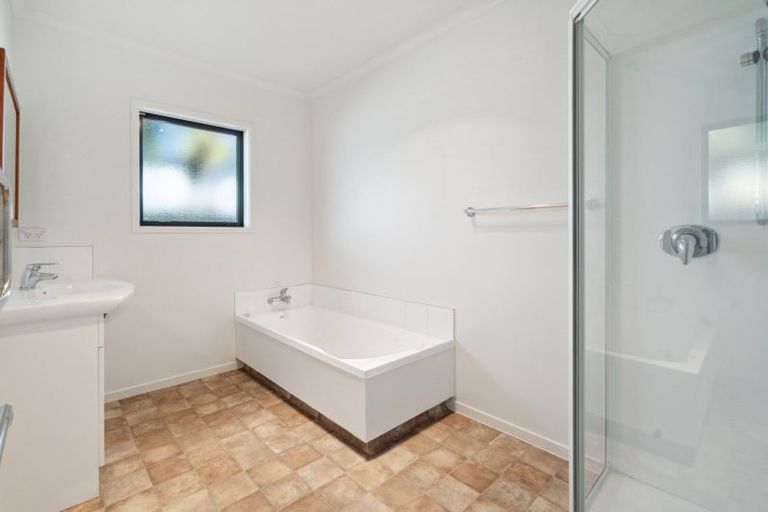 Photo of property in 12 Howard Street, Carterton, 5713