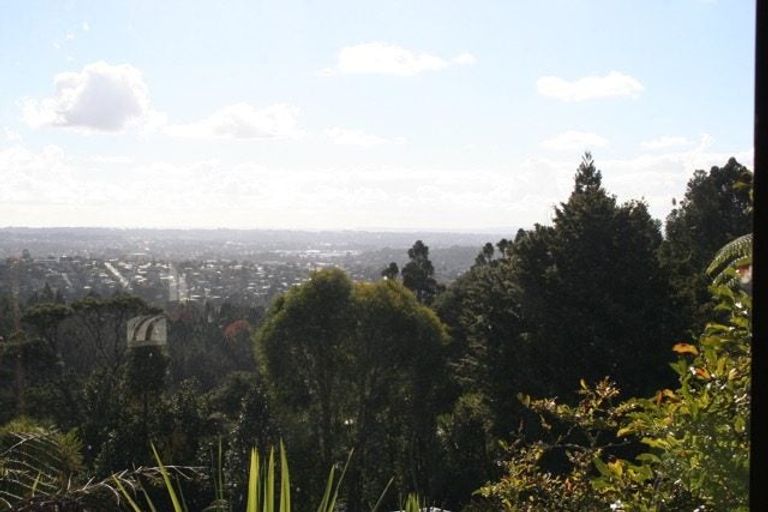 Photo of property in 441 Titirangi Road, Titirangi, Auckland, 0604