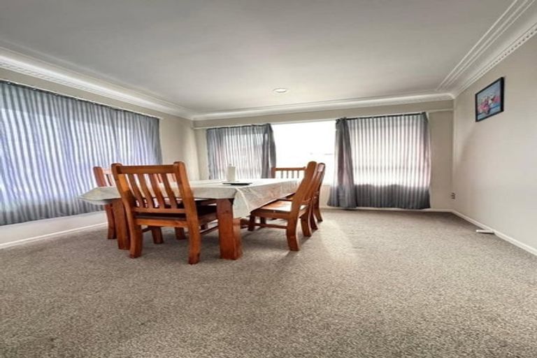 Photo of property in 1/24 Overton Road, Papatoetoe, Auckland, 2025