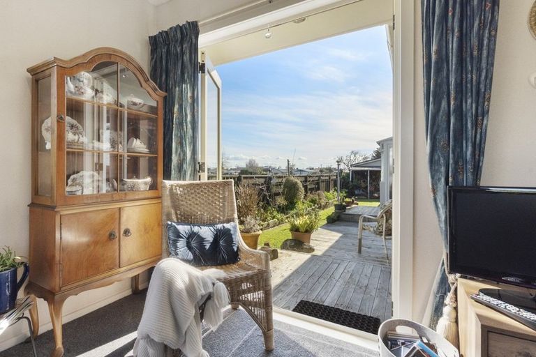 Photo of property in 16 Kingsley Street, St Andrews, Hamilton, 3200