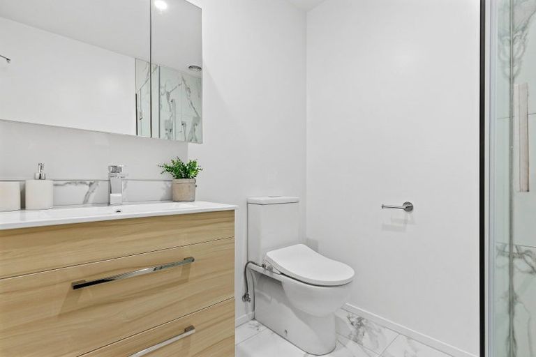 Photo of property in 2/88 Peverel Street, Riccarton, Christchurch, 8041