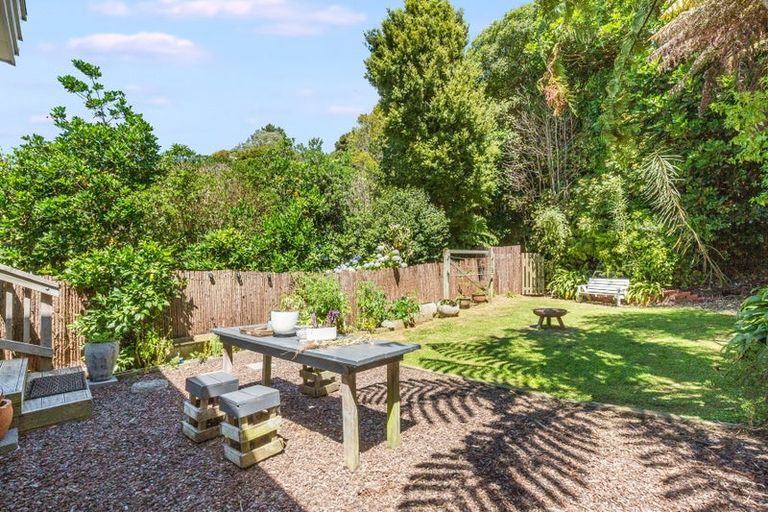 Photo of property in 63 Airlie Road, Plimmerton, Porirua, 5026