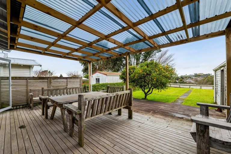 Photo of property in 27 Lyn Street, Lynmouth, New Plymouth, 4310