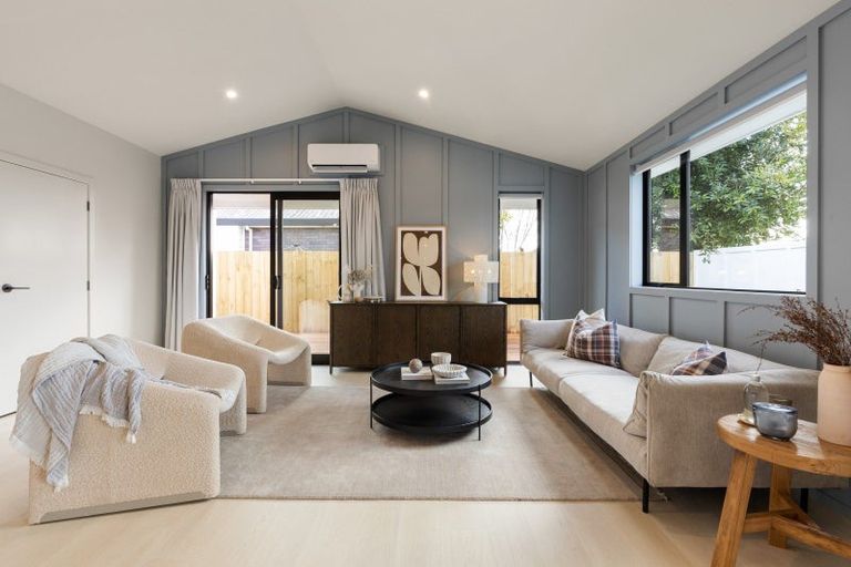 Photo of property in 247 Shakespeare Street, Leamington, Cambridge, 3432
