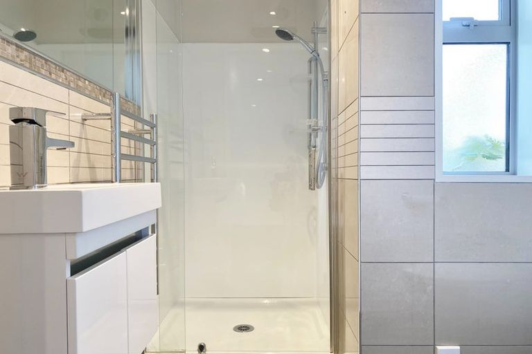 Photo of property in 30a Mayfair Street, Riccarton, Christchurch, 8011