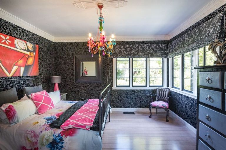 Photo of property in 15 Ake Ake Avenue, Hokowhitu, Palmerston North, 4410