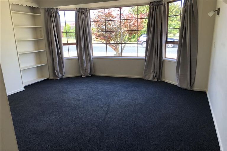 Photo of property in 2a Matuhi Rise, Henderson, Auckland, 0612