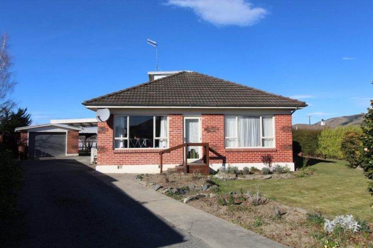 Photo of property in 3 Smith Street, Waimate, 7924