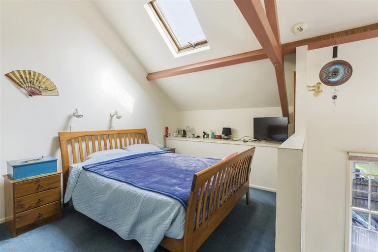 Photo of property in 25 Montilla Place, Manurewa, Auckland, 2102