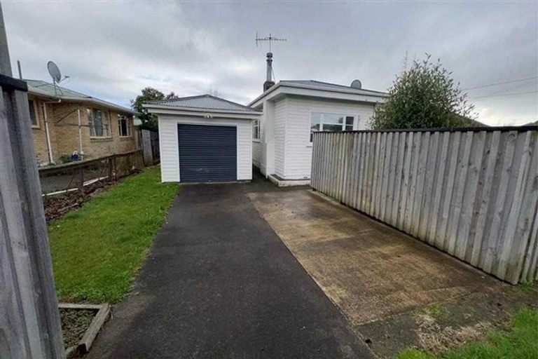 Photo of property in 48 Mabel Street, Levin, 5510