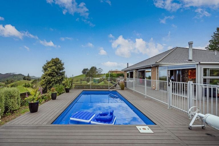 Photo of property in 50b Paul Road, Whenuakite, Whitianga, 3591