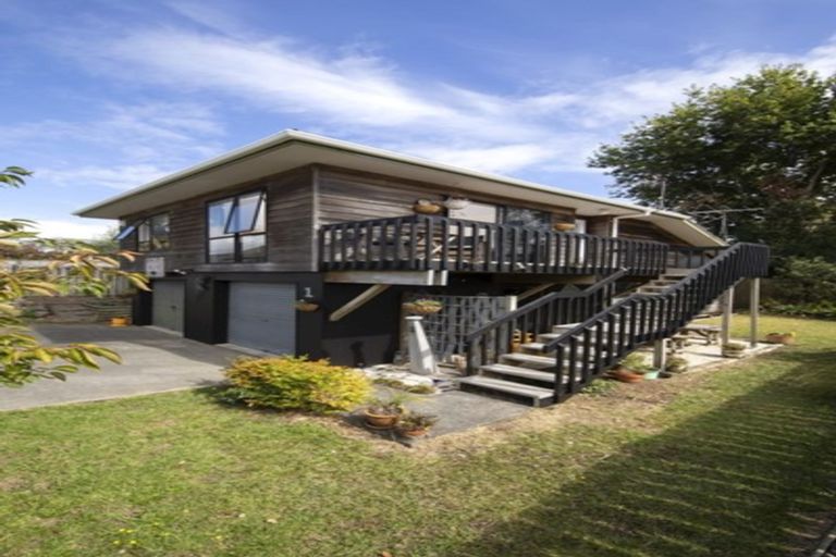 Photo of property in 1/105 Moa Road, Point Chevalier, Auckland, 1022
