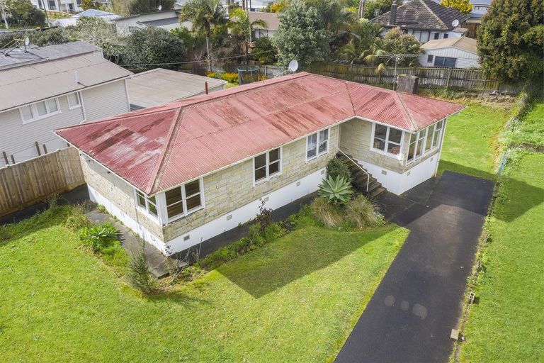 Photo of property in 10 Olive Street, Manurewa, Auckland, 2102