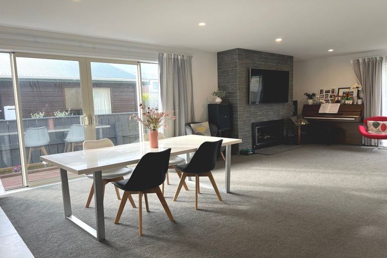 Photo of property in 41a Leighton Avenue, Waiwhetu, Lower Hutt, 5010