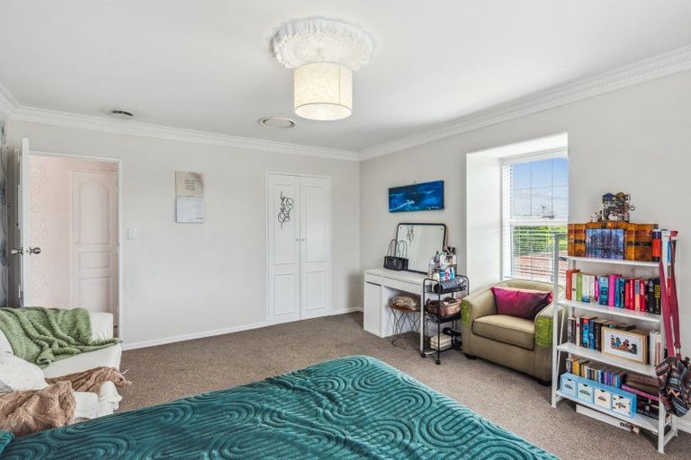 Photo of property in 16 Byrd Street, Levin, 5510