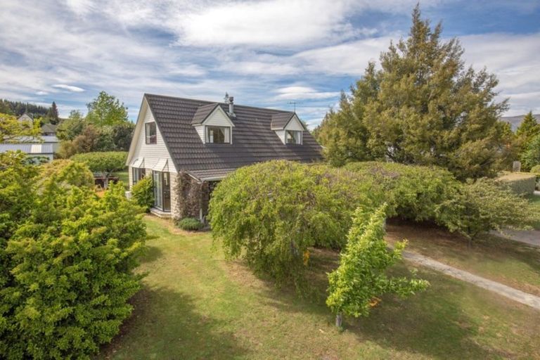 Photo of property in 86 Hunter Crescent, Wanaka, 9305