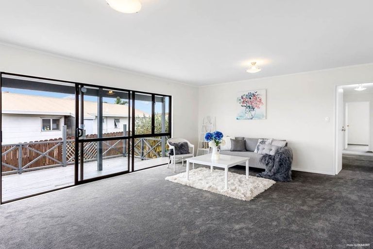 Photo of property in 24 Greenstone Place, Clover Park, Auckland, 2019