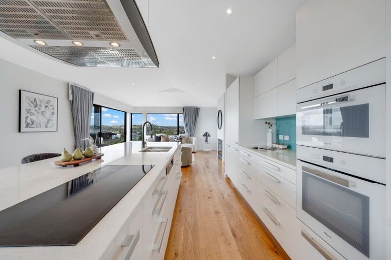 Photo of property in 2/152 Clovelly Road, Bucklands Beach, Auckland, 2012