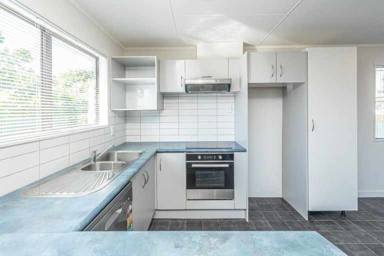 Photo of property in 90a Hinau Street, Castlecliff, Whanganui, 4501