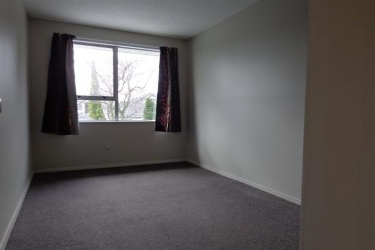 Photo of property in 1/73 Brockworth Place, Riccarton, Christchurch, 8011
