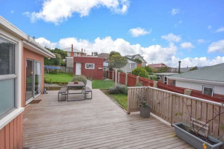 Photo of property in 86 Middleton Road, Kew, Dunedin, 9012