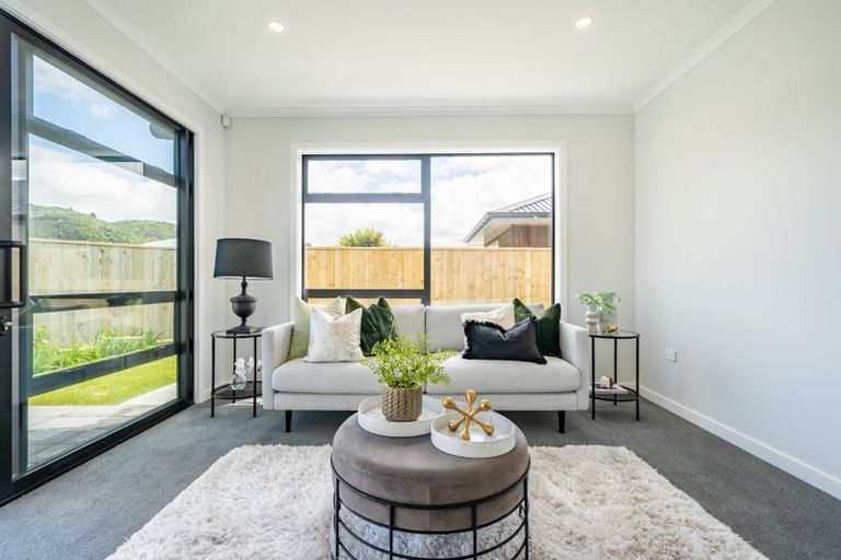 Photo of property in 7 Tarata Lane, Avalon, Lower Hutt, 5011