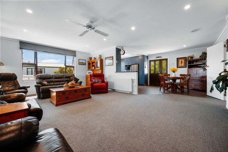 Photo of property in 12 Leask Street, Omakau, 9376