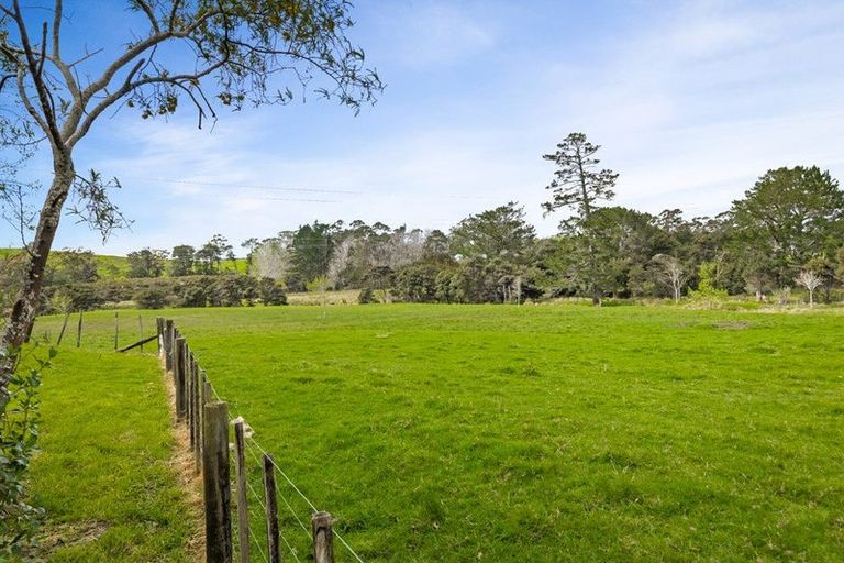 Photo of property in 56 Aubrey Road, Stillwater, Silverdale, 0993