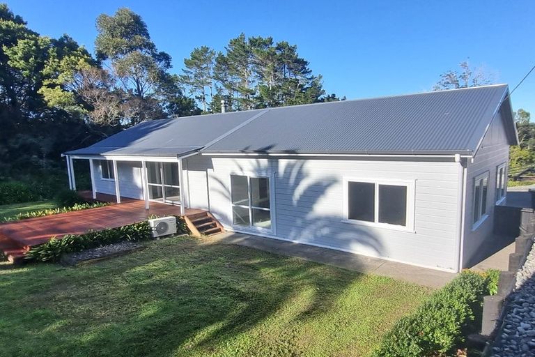 Photo of property in 388 Muriwai Road, Waimauku, 0881
