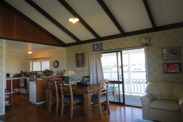 Photo of property in 348 Wharf Road, Coromandel, 3506