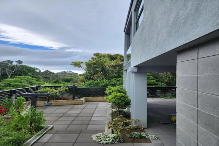 Photo of property in 46 Victoria Road, New Plymouth, 4310