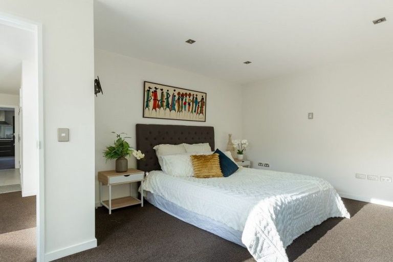 Photo of property in 4 Mcivor Lane, Lake Hayes, Queenstown, 9304