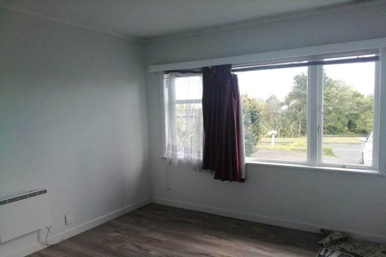 Photo of property in 1/63 Arran Road, Browns Bay, Auckland, 0630