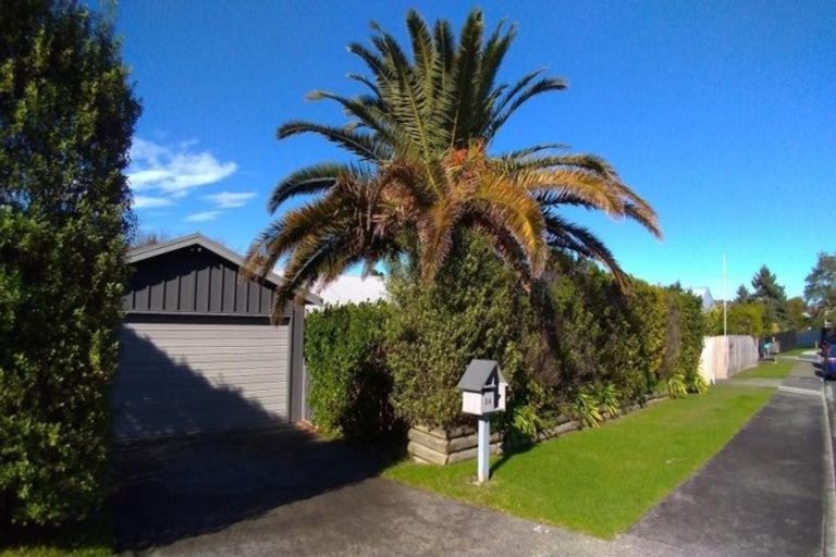 Photo of property in 24 Springtime Crescent, Stanmore Bay, Whangaparaoa, 0932