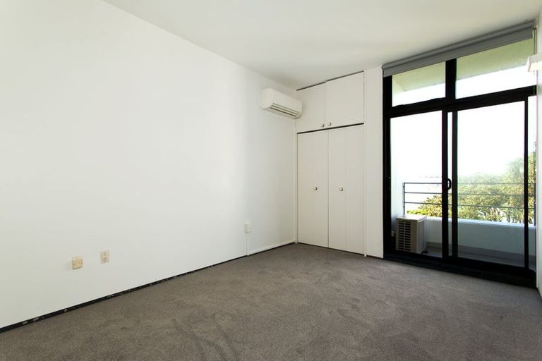 Photo of property in 58/45 Stanley Road, Stanley Point, Auckland, 0624