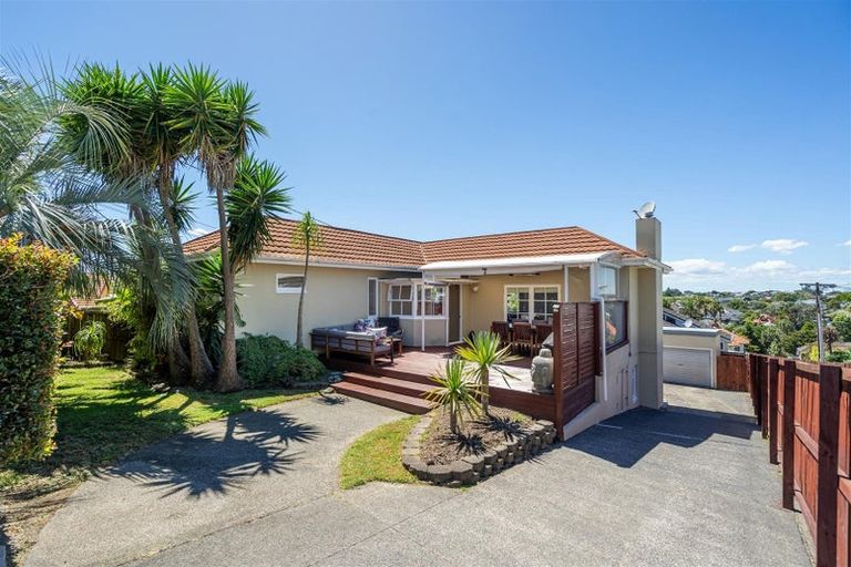 Photo of property in 1/22 Onepoto Road, Hauraki, Auckland, 0622