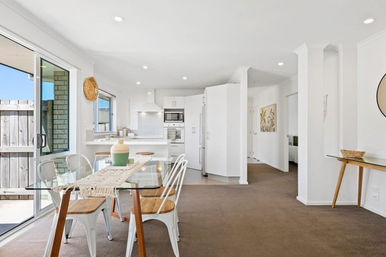 Photo of property in 174 Doncaster Drive, Papamoa Beach, Papamoa, 3118