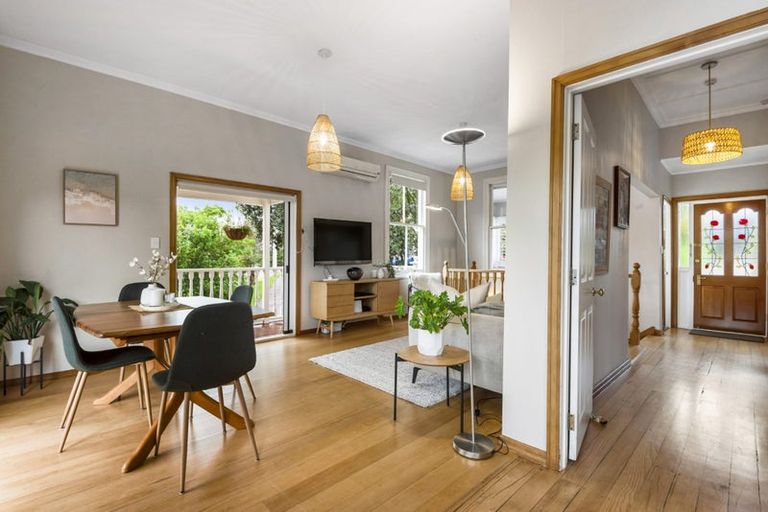 Photo of property in 30 Park Avenue, Birkenhead, Auckland, 0626