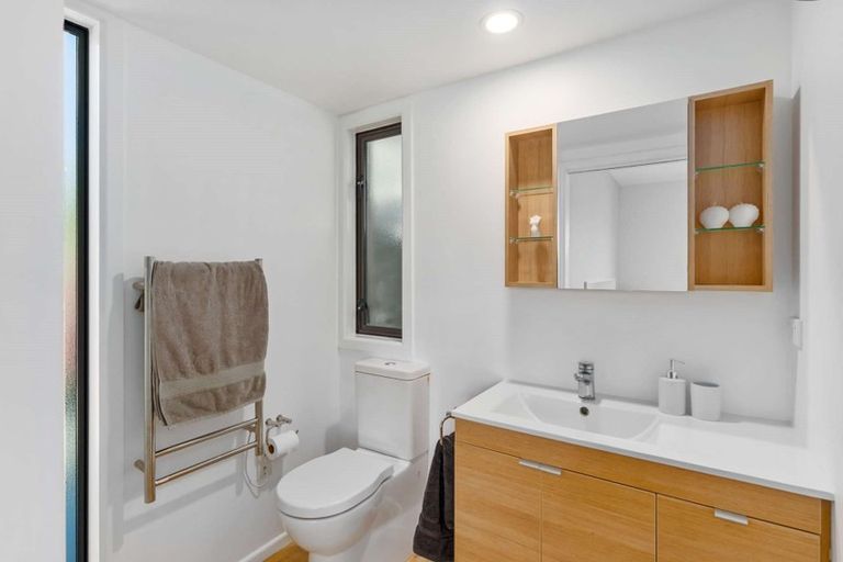 Photo of property in 10 Parkview Place, Avonhead, Christchurch, 8042