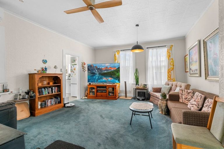 Photo of property in 10 Franklin Road, Paparoa, 0571