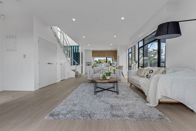 Photo of property in 14c York Road, Papatoetoe, Auckland, 2104