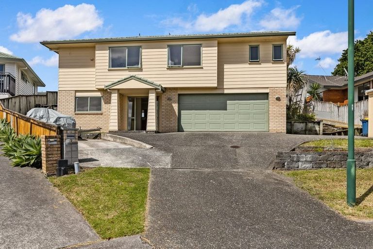 Photo of property in 26 Carillon Place, Massey, Auckland, 0614