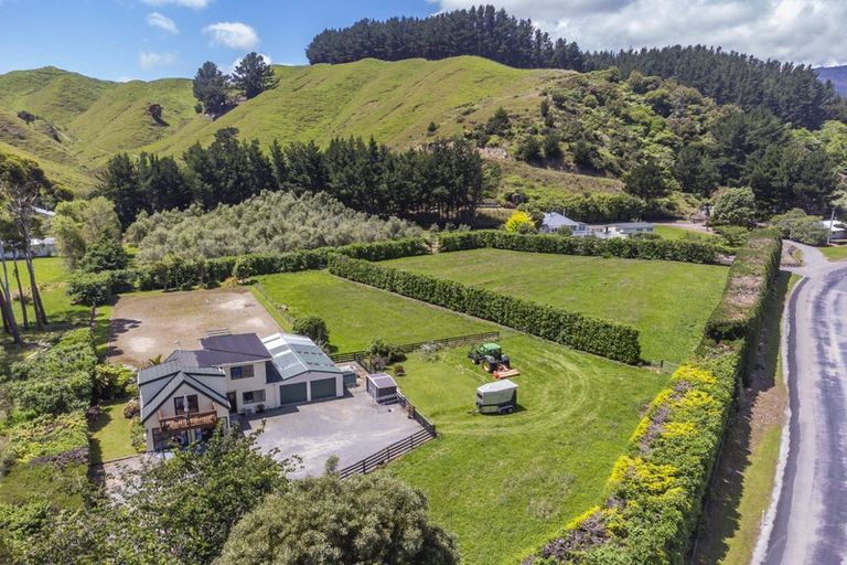 Photo of property in 234 Waitohu Valley Road, Otaki, 5583