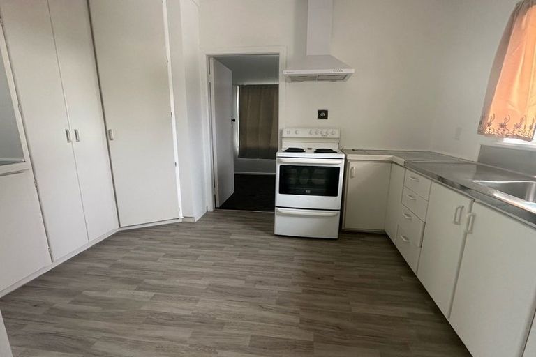 Photo of property in 1/49 Clevedon Road, Papakura, 2110