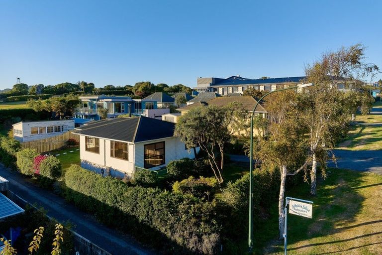 Photo of property in 17 Deal Street, Kaikoura, 7300