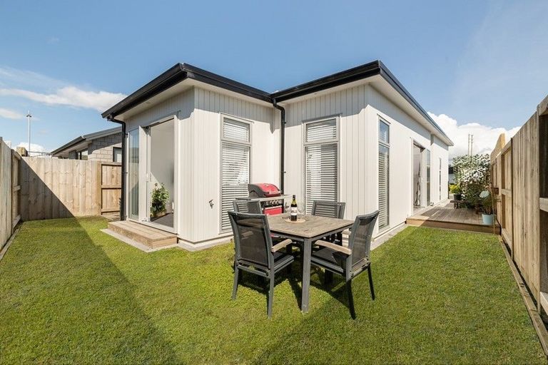 Photo of property in 6 Foley Grove, Pyes Pa, Tauranga, 3110