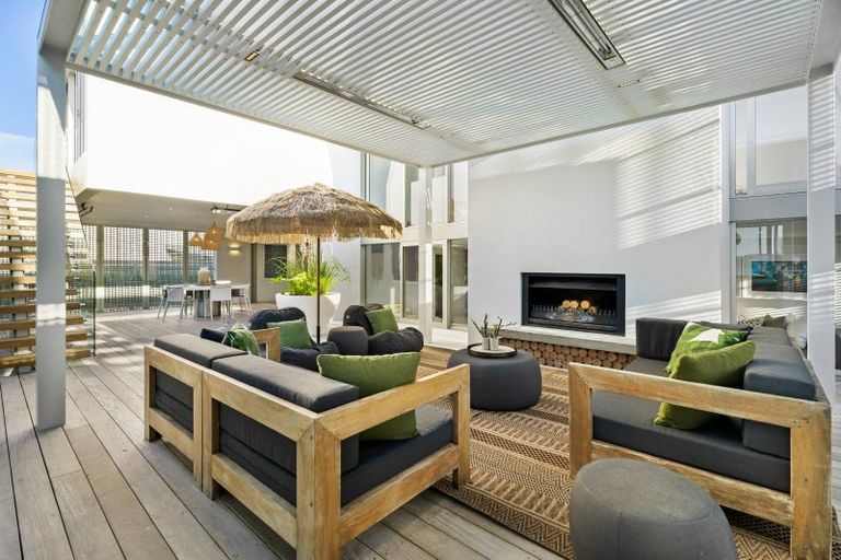 Photo of property in 45 Taumata Road, Omaha, 0986