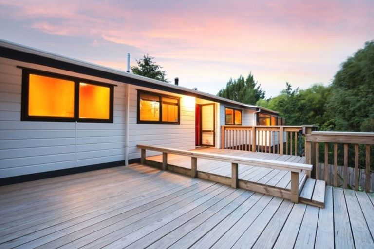 Photo of property in 12 Picketboat Lane, Whitby, Porirua, 5024