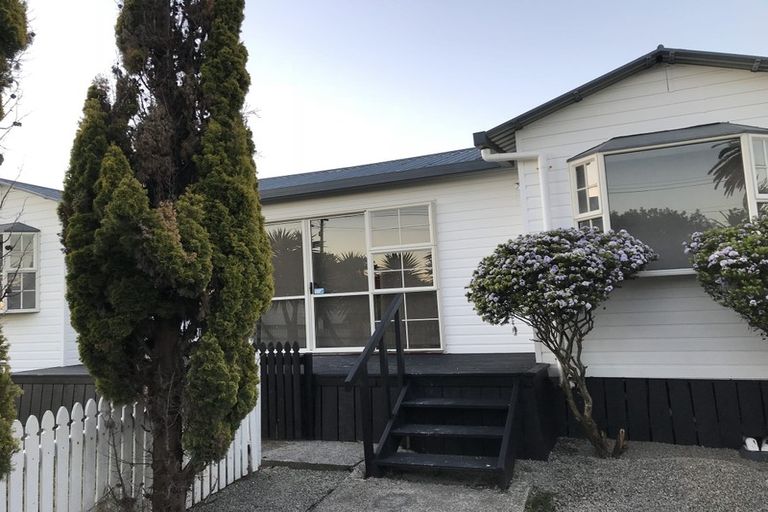 Photo of property in 2 Walters Road, Mount Wellington, Auckland, 1062