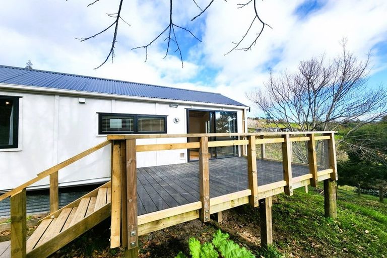 Photo of property in 21 Waikite Way, Welcome Bay, Tauranga, 3175